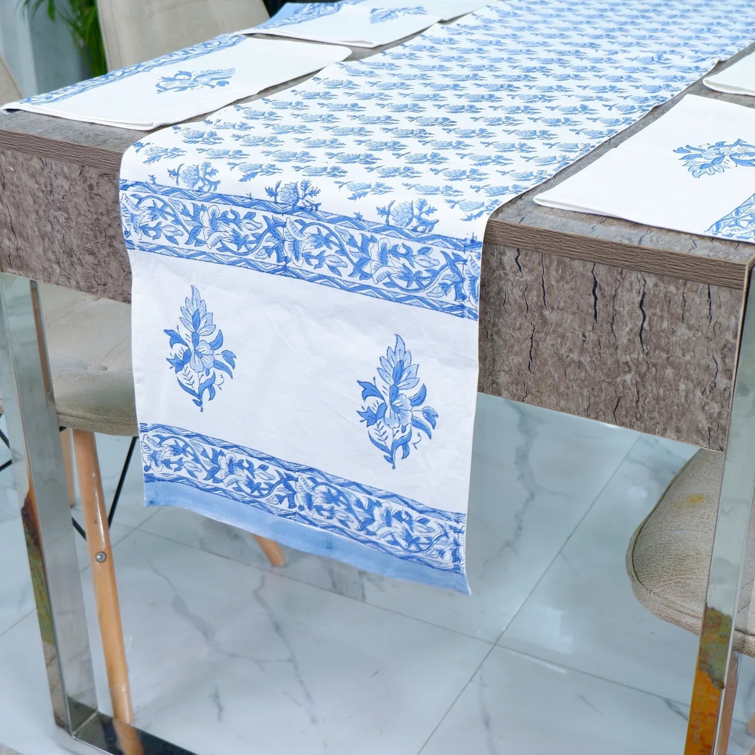 Hand Block Printed Cotton Table Runner - Kumad - Tarvik